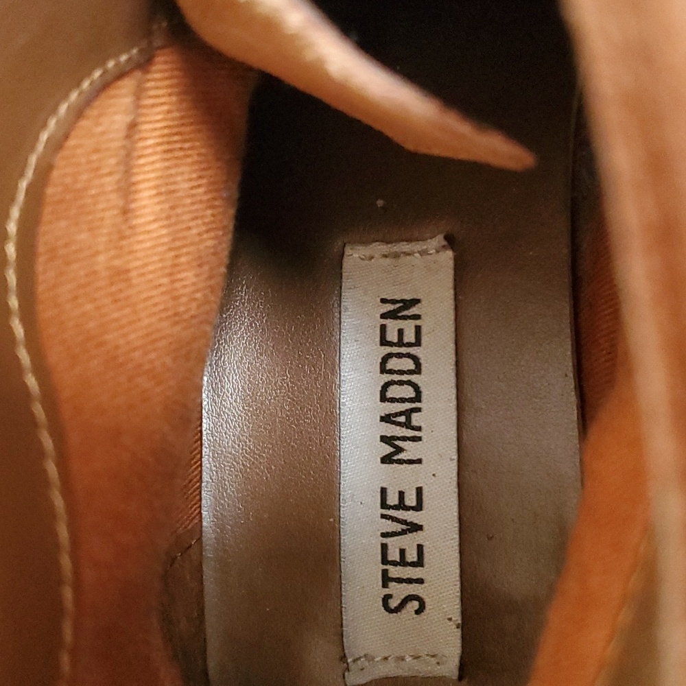 STEVE MADDEN Vintage Suede Desert Boots - Picture 2 of 9